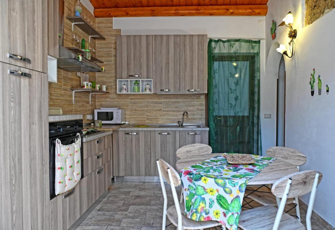 Ficu Pala Holiday Home 노토 외부 사진