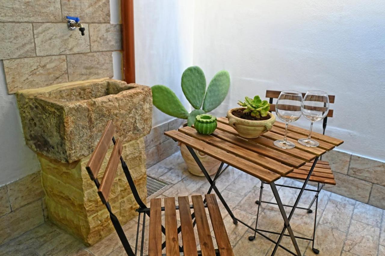 Ficu Pala Holiday Home 노토 외부 사진